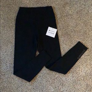 NWT Glyder for Pure Barre black leggings Sz M